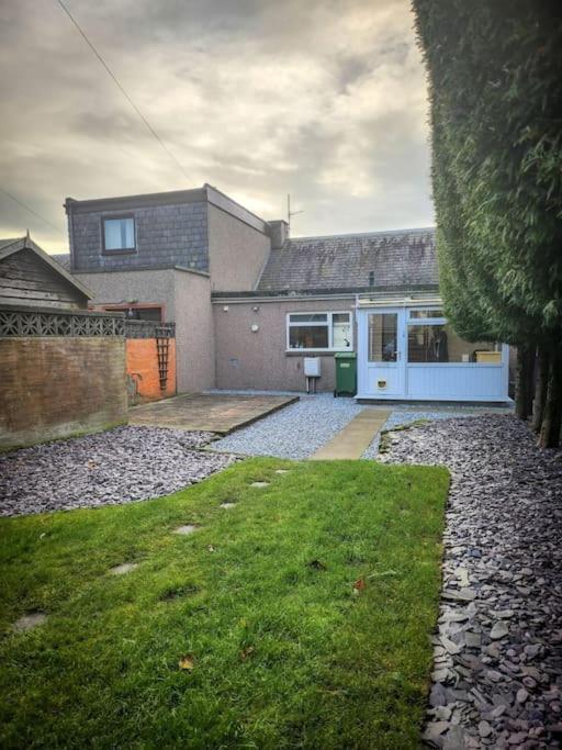Central 2-Bedroom Bunglow With Double Sofa Bed Carnoustie Exteriér fotografie